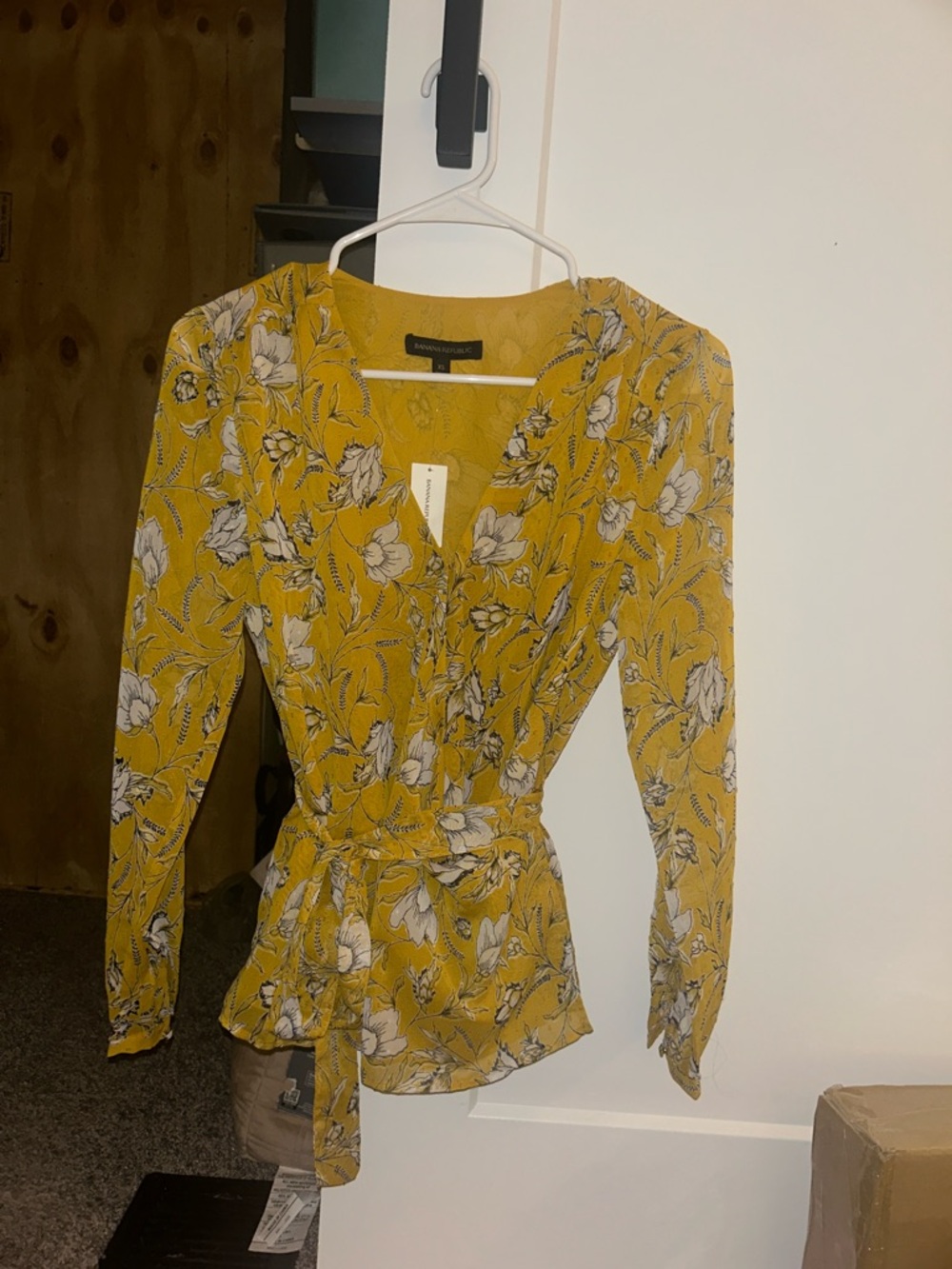 NWT Banana Republic Floral Wrap Blouse- XS